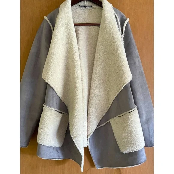 Vegan Sheepskin Coat. Saks Fifth Ave. Size M - Picture 2 of 5